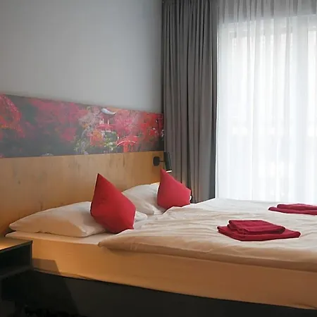 Linde-sinohaus 3*